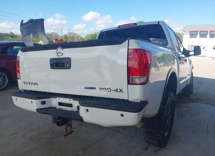 Photo 4 of 2015 Nissan Titan S/SV/SL/PRO-4X (VIN 1N6BA0EC7FN510508)