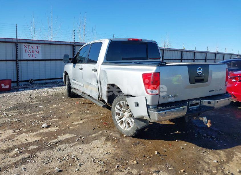 Photo 3 of 2011 Nissan Titan SV (VIN 1N6BA0EC8BN304544)