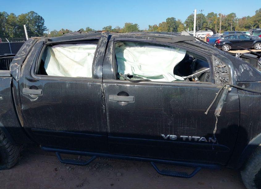 Photo 13 of 2014 Nissan Titan PRO-4X (VIN 1N6BA0EC9EN513697)