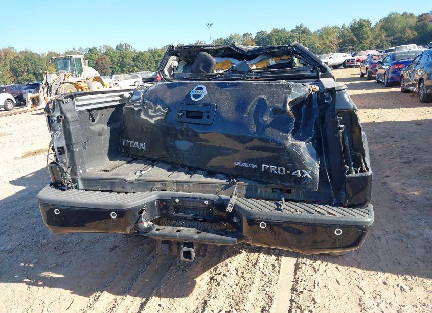 Photo 16 of 2014 Nissan Titan PRO-4X (VIN 1N6BA0EC9EN513697)
