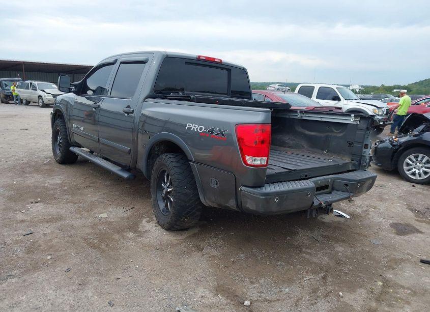 Photo 3 of 2011 Nissan Titan PRO-4X (VIN 1N6BA0ECXBN303380)