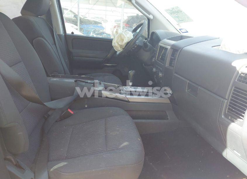 Photo 5 of 2011 Nissan Titan SV (VIN 1N6BA0ED0BN308385)