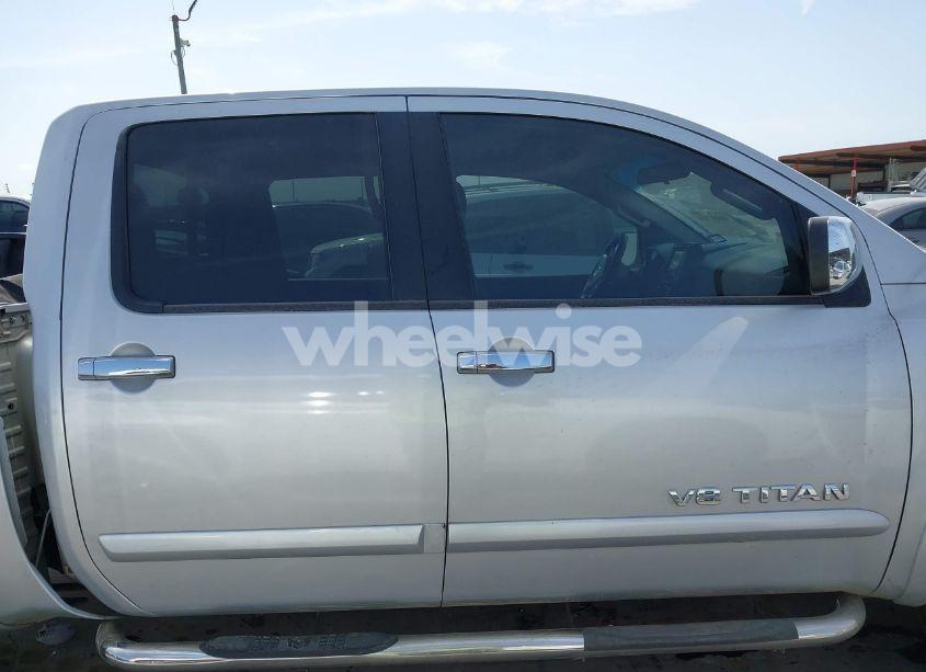 Photo 14 of 2015 Nissan Titan SV (VIN 1N6BA0ED0FN510956)