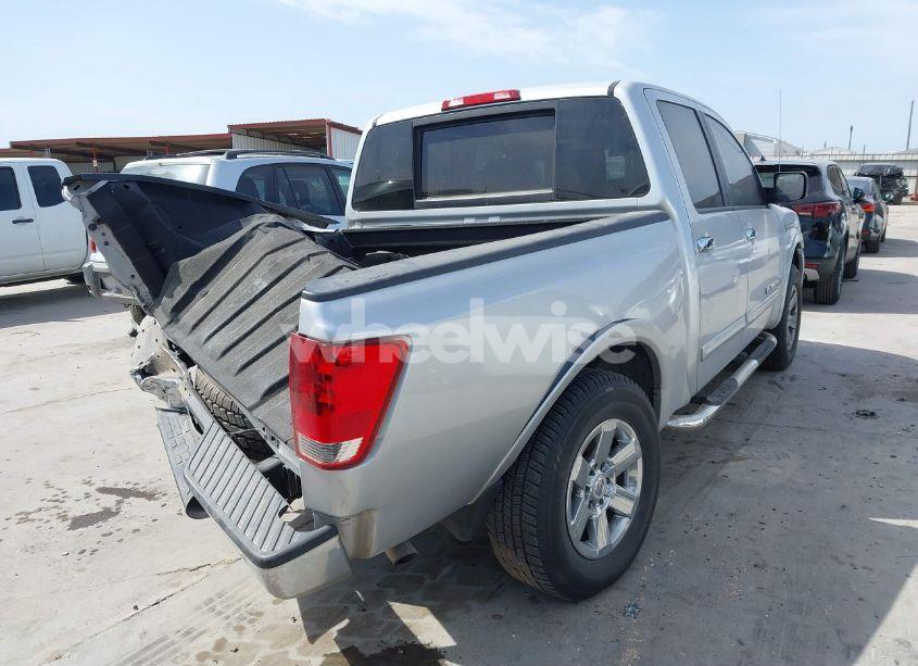 Photo 4 of 2015 Nissan Titan SV (VIN 1N6BA0ED0FN510956)