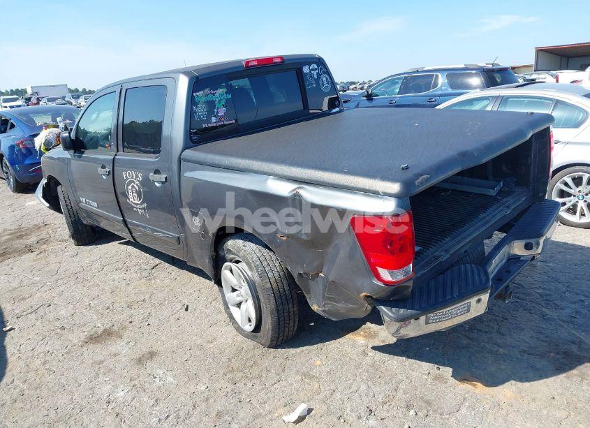 Photo 3 of 2010 Nissan Titan SE (VIN 1N6BA0ED1AN317966)