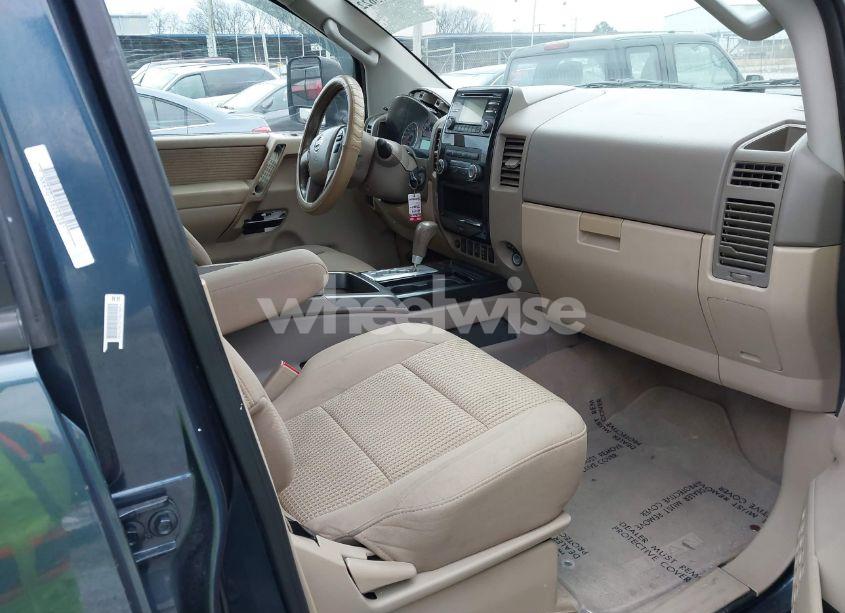 Photo 5 of 2014 Nissan Titan SV (VIN 1N6BA0ED1EN500791)