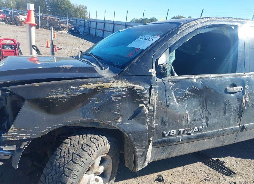 Photo 6 of 2012 Nissan Titan SV (VIN 1N6BA0ED2CN300452)