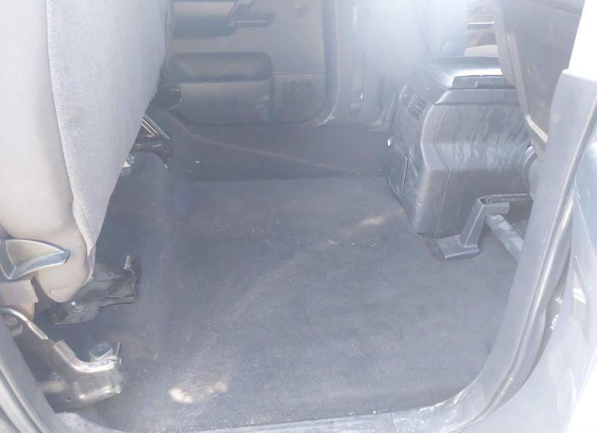 Photo 8 of 2012 Nissan Titan SV (VIN 1N6BA0ED2CN300452)