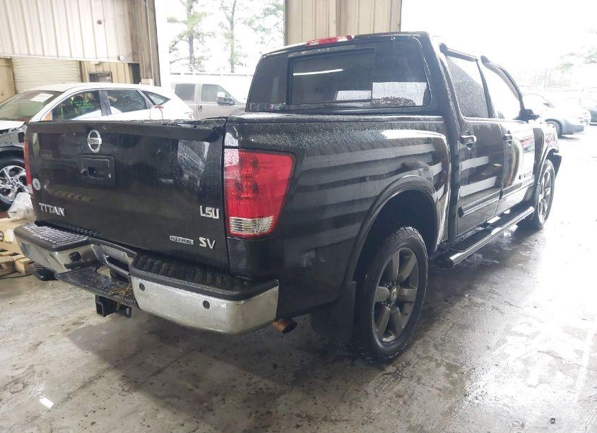 Photo 4 of 2015 Nissan Titan SV (VIN 1N6BA0ED2FN511526)