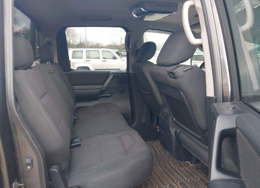 Photo 8 of 2010 Nissan Titan SE (VIN 1N6BA0ED3AN314650)