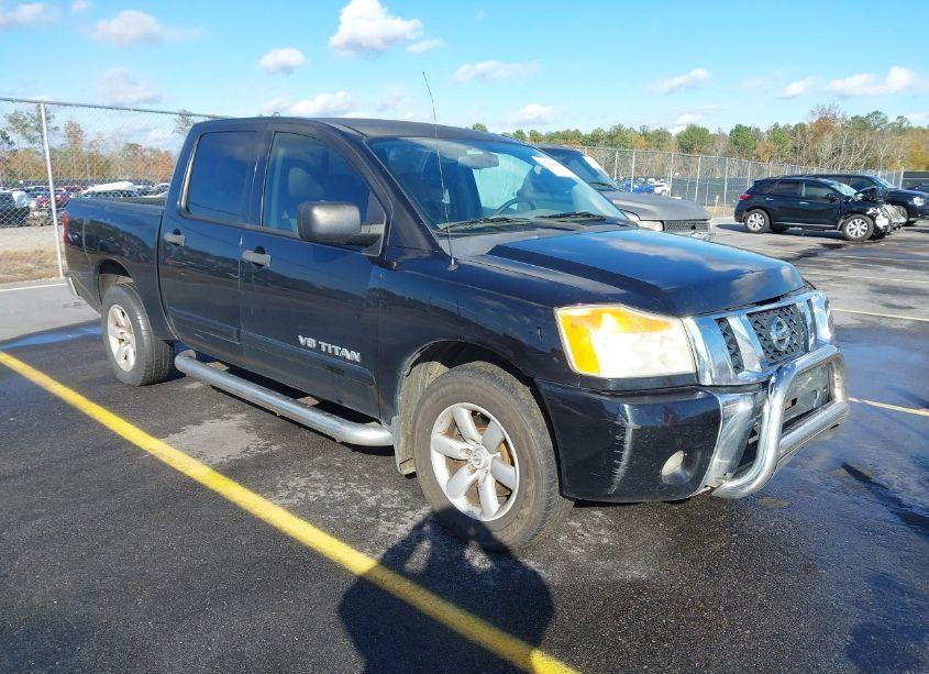 2011 Nissan Titan SV (VIN 1N6BA0ED3BN320725) main photo