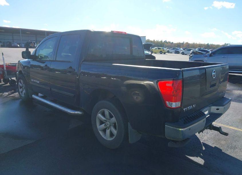 Photo 3 of 2011 Nissan Titan SV (VIN 1N6BA0ED3BN320725)