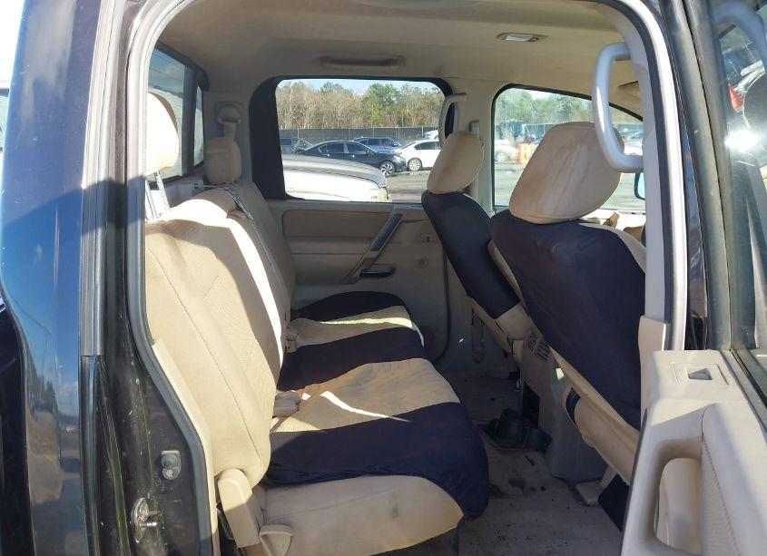 Photo 8 of 2011 Nissan Titan SV (VIN 1N6BA0ED3BN320725)