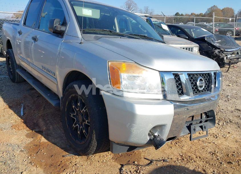 Photo 6 of 2014 Nissan Titan SV (VIN 1N6BA0ED4EN514782)