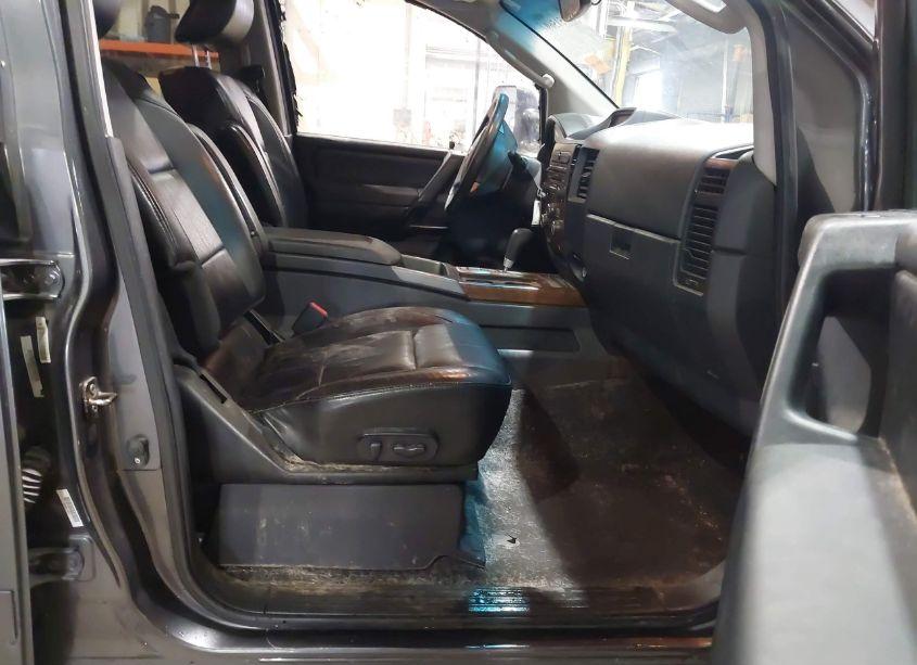 Photo 5 of 2010 Nissan Titan LE (VIN 1N6BA0ED7AN300296)