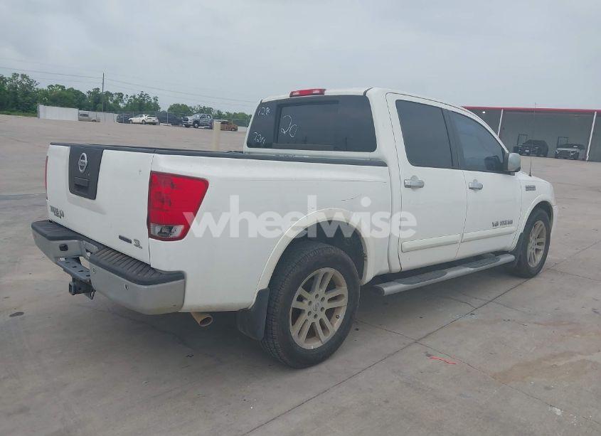 Photo 4 of 2012 Nissan Titan SL (VIN 1N6BA0ED7CN302214)