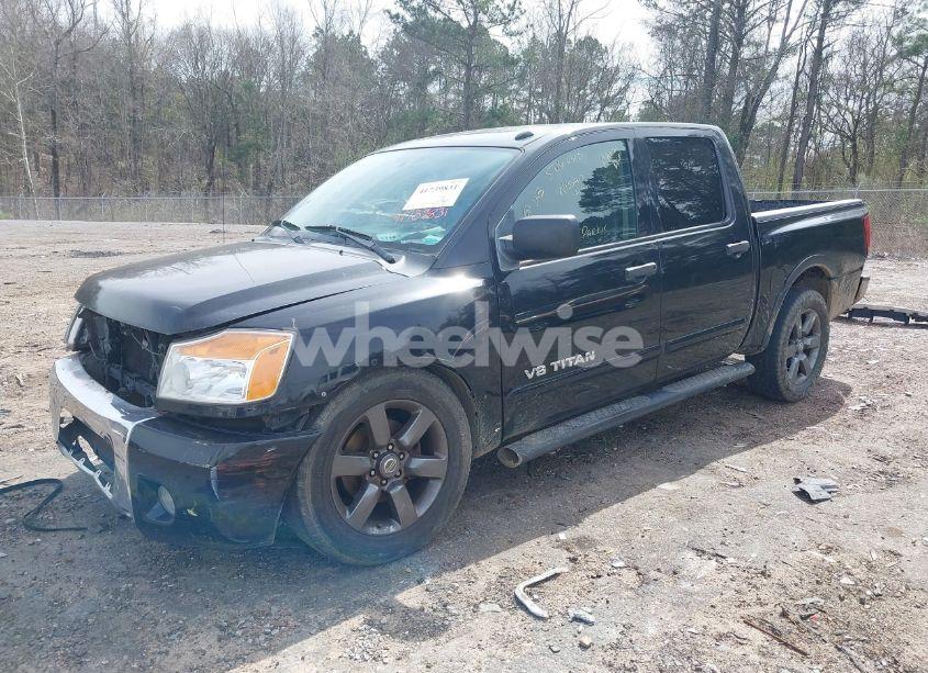 Photo 2 of 2015 Nissan Titan SV (VIN 1N6BA0ED7FN506063)