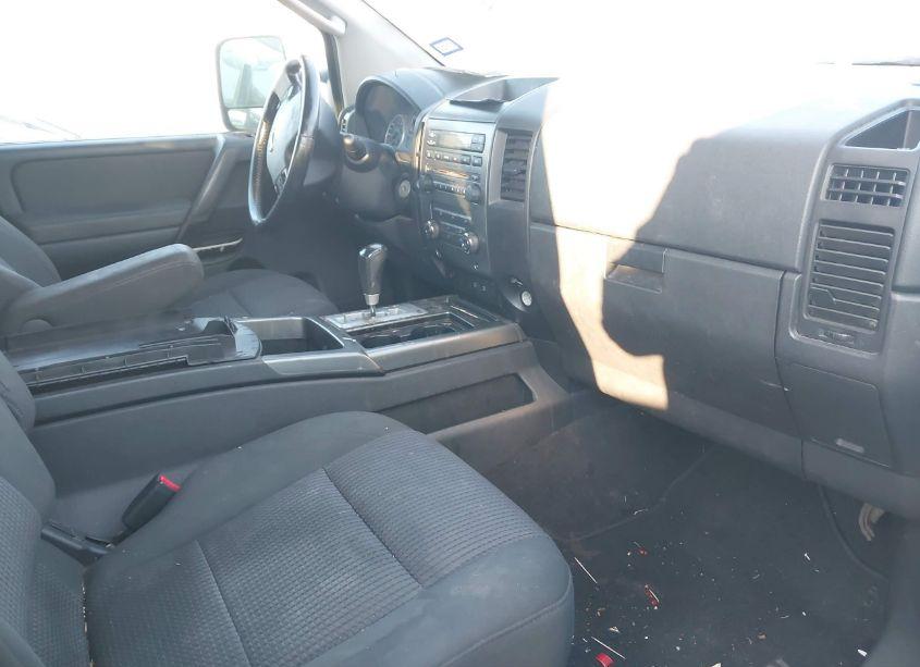 Photo 5 of 2011 Nissan Titan SV (VIN 1N6BA0ED8BN324673)