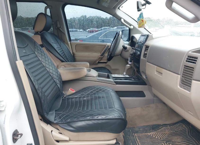 Photo 5 of 2014 Nissan Titan SV (VIN 1N6BA0ED8EN510847)