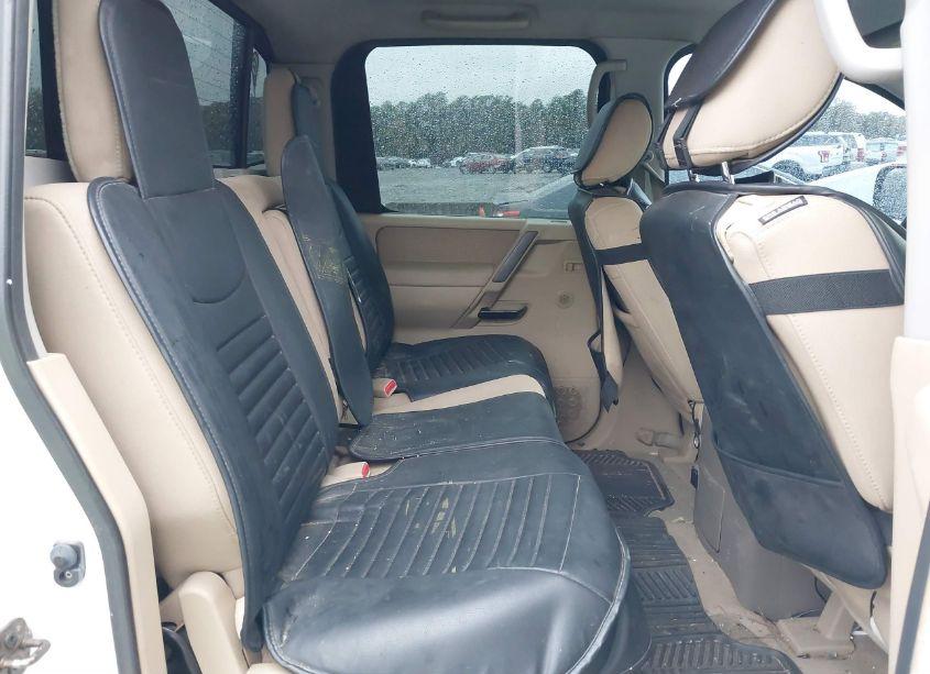 Photo 8 of 2014 Nissan Titan SV (VIN 1N6BA0ED8EN510847)