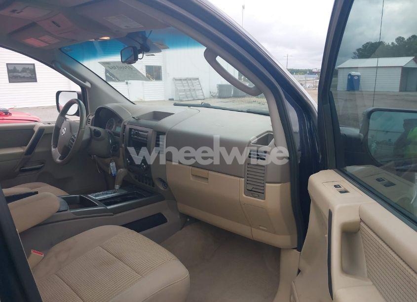 Photo 5 of 2011 Nissan Titan SV (VIN 1N6BA0ED9BN314170)