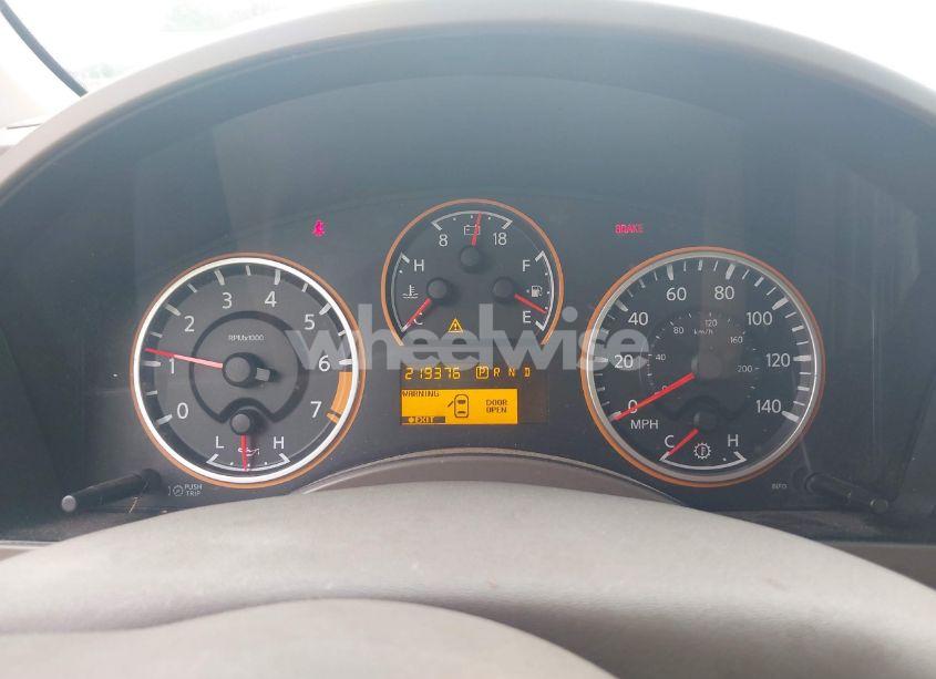 Photo 7 of 2011 Nissan Titan SV (VIN 1N6BA0ED9BN314170)