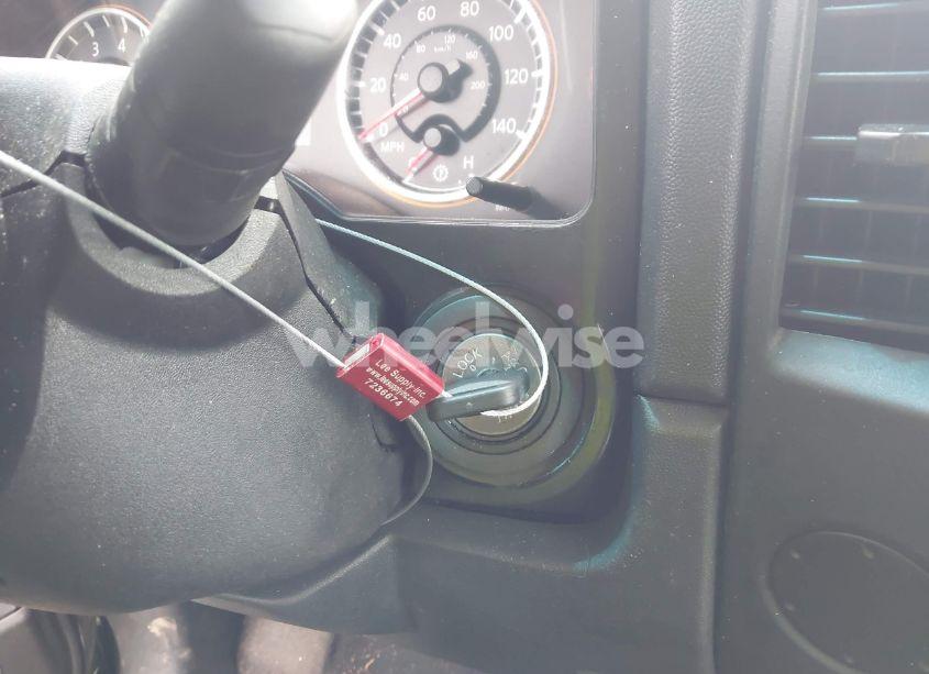 Photo 11 of 2012 Nissan Titan SV (VIN 1N6BA0ED9CN303168)