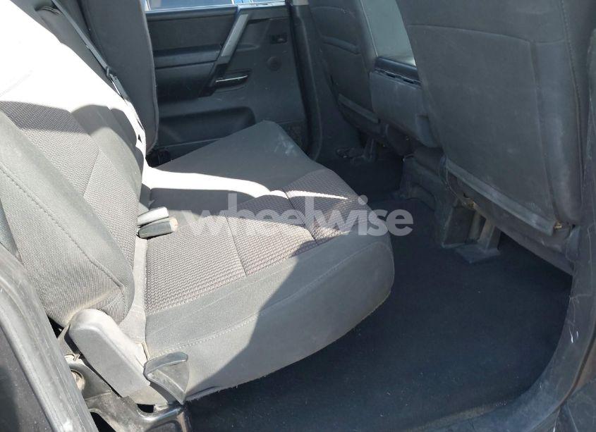 Photo 8 of 2010 Nissan Titan SE (VIN 1N6BA0EJ5AN304045)