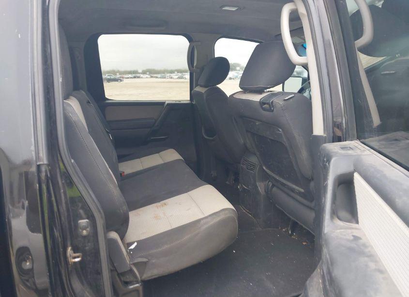 Photo 8 of 2012 Nissan Titan SV (VIN 1N6BA0EJ6CN309404)