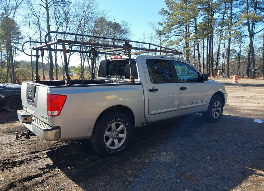 Photo 4 of 2012 Nissan Titan SV (VIN 1N6BA0EK0CN310220)