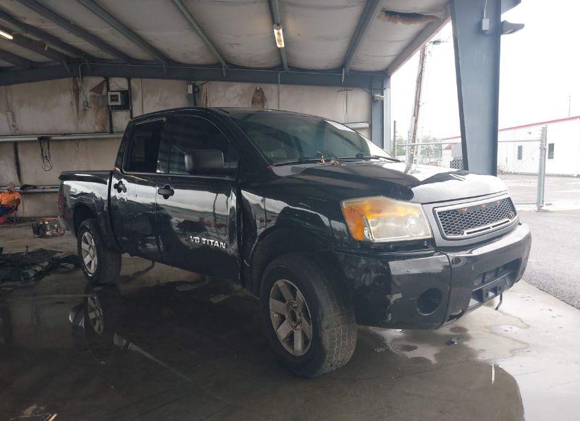 2014 Nissan Titan S (VIN 1N6BA0EK5EN504230) main photo