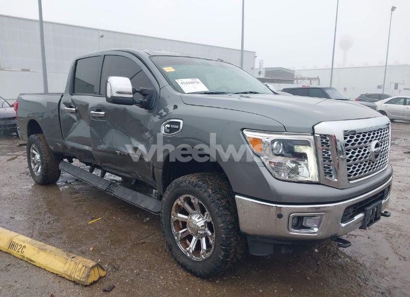 2016 Nissan Titan XD SL DIESEL (VIN 1N6BA1F20GN505700) main photo