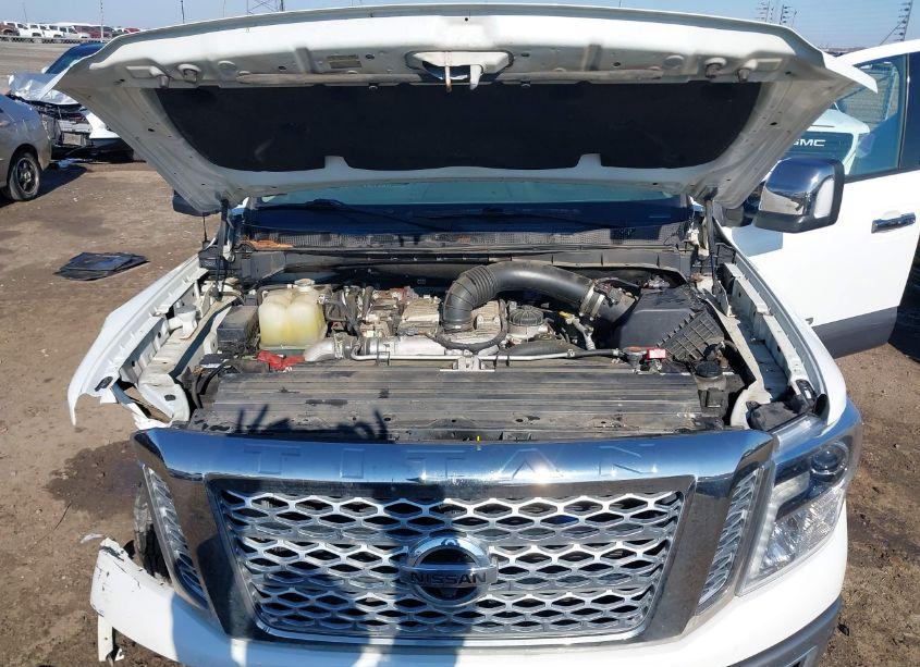 Photo 10 of 2016 Nissan Titan XD PLATINUM RESERVE DIESEL (VIN 1N6BA1F26GN507323)