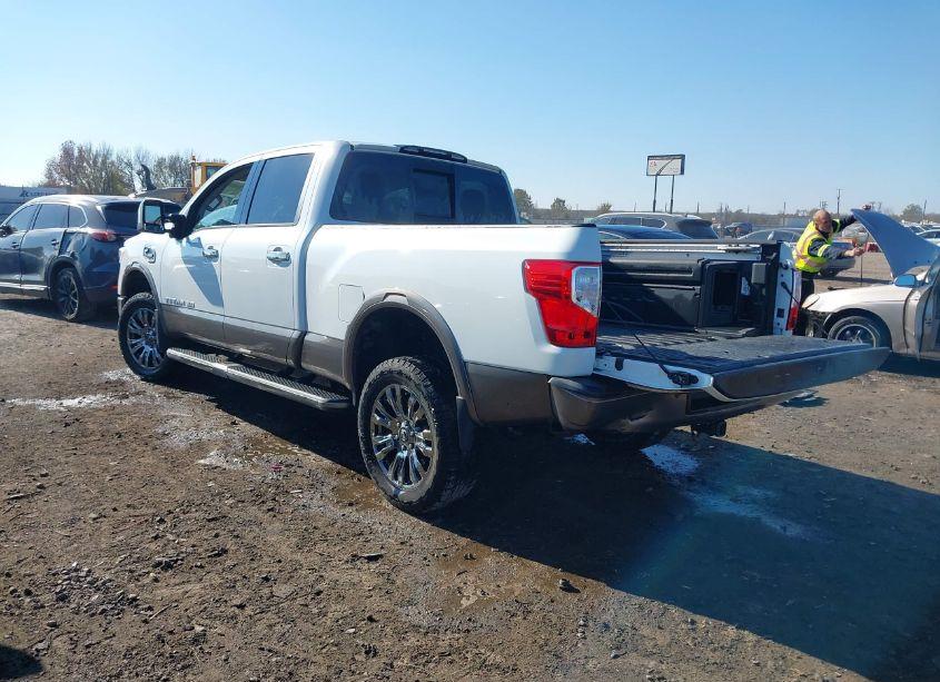 Photo 3 of 2016 Nissan Titan XD PLATINUM RESERVE DIESEL (VIN 1N6BA1F26GN507323)