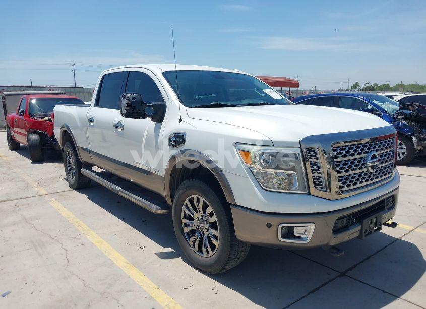 2016 Nissan Titan XD PLATINUM RESERVE DIESEL (VIN 1N6BA1F27GN512899) main photo