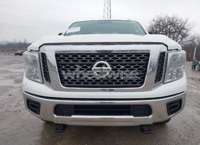 Photo 12 of 2017 Nissan Titan XD SV DIESEL (VIN 1N6BA1F33HN530875)