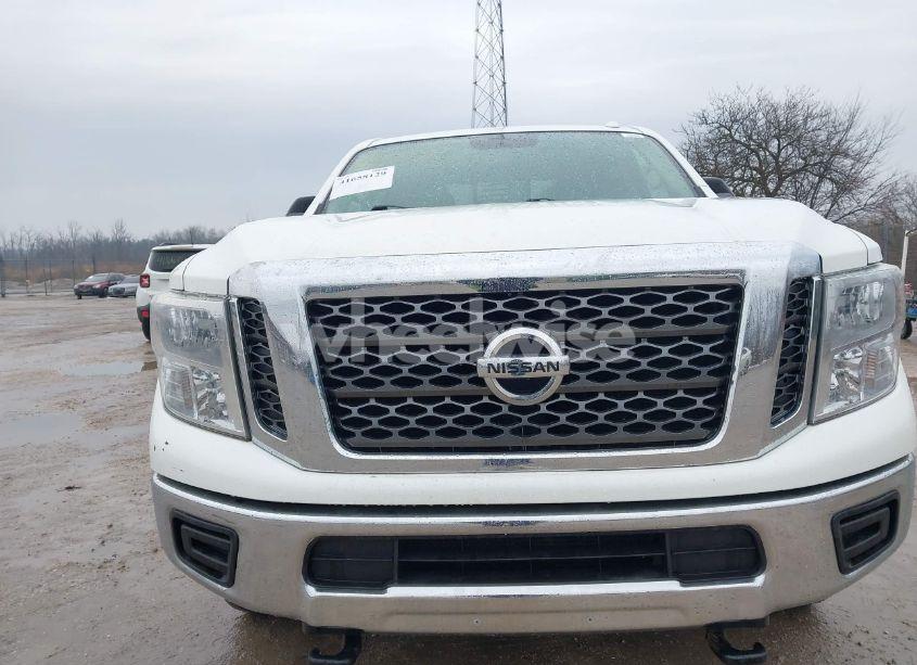 Photo 6 of 2017 Nissan Titan XD SV DIESEL (VIN 1N6BA1F33HN530875)