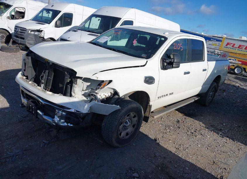 Photo 2 of 2017 Nissan Titan XD SV DIESEL (VIN 1N6BA1F36HN543720)