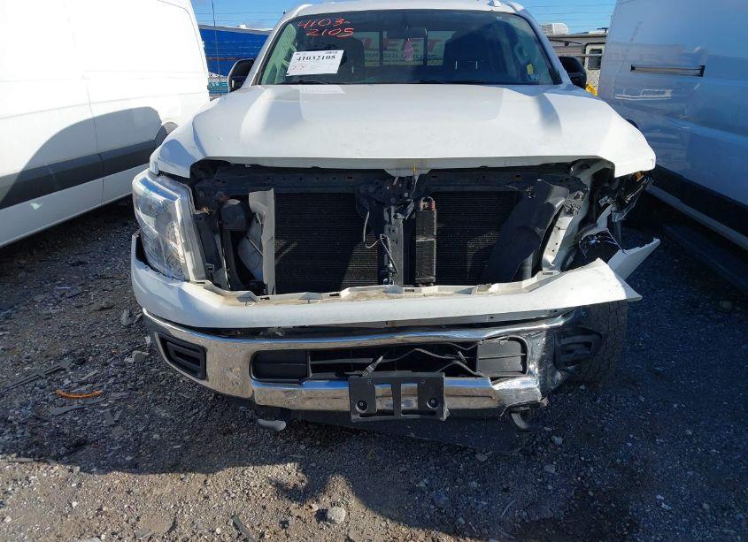 Photo 6 of 2017 Nissan Titan XD SV DIESEL (VIN 1N6BA1F36HN543720)