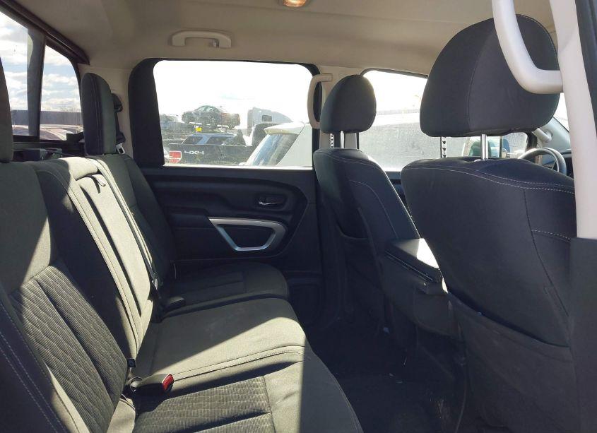 Photo 8 of 2017 Nissan Titan XD SV DIESEL (VIN 1N6BA1F36HN543720)