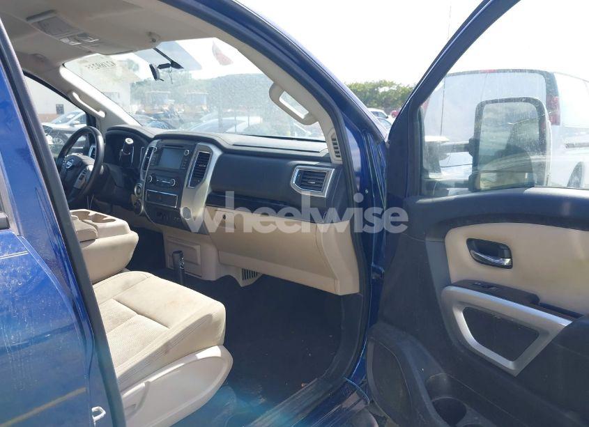 Photo 5 of 2019 Nissan Titan XD SV DIESEL (VIN 1N6BA1F37KN510507)