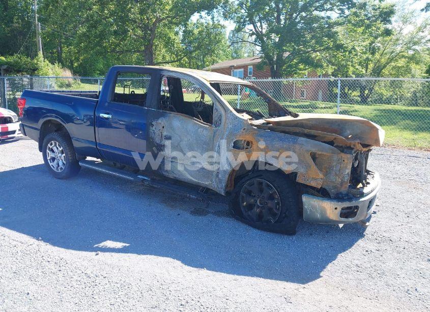 2016 Nissan Titan XD SL DIESEL (VIN 1N6BA1F40GN515788) main photo