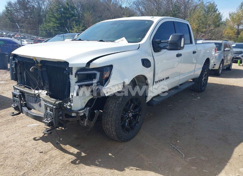 Photo 2 of 2018 Nissan Titan XD SV DIESEL (VIN 1N6BA1F40JN523851)