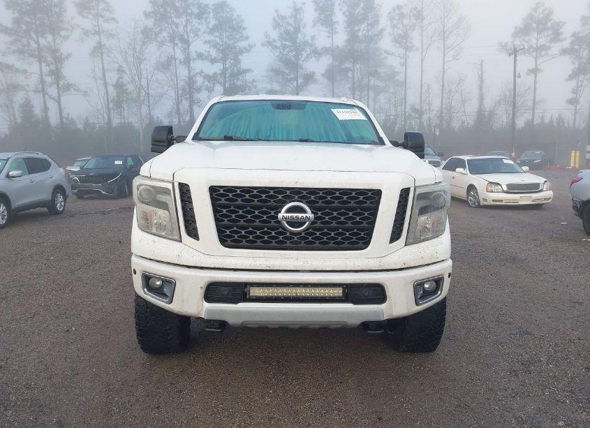 Photo 12 of 2017 Nissan Titan XD PRO-4X DIESEL (VIN 1N6BA1F41HN509869)