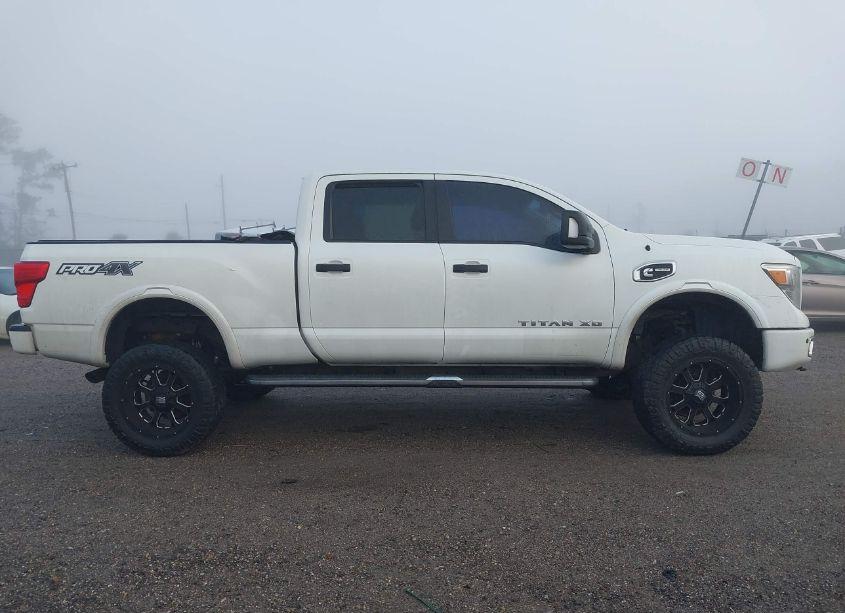Photo 13 of 2017 Nissan Titan XD PRO-4X DIESEL (VIN 1N6BA1F41HN509869)