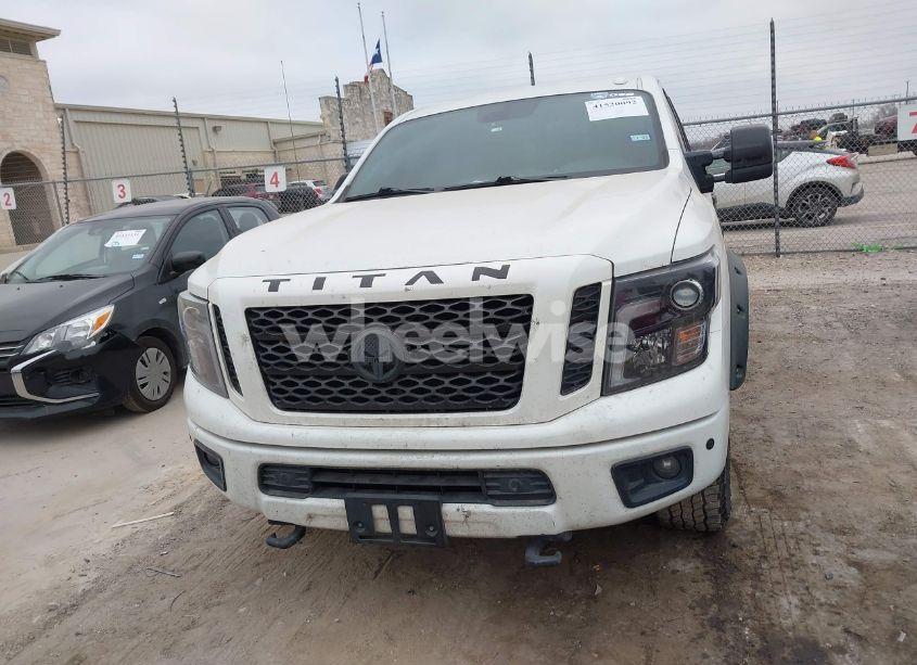 Photo 12 of 2018 Nissan Titan XD SV DIESEL (VIN 1N6BA1F41JN517234)