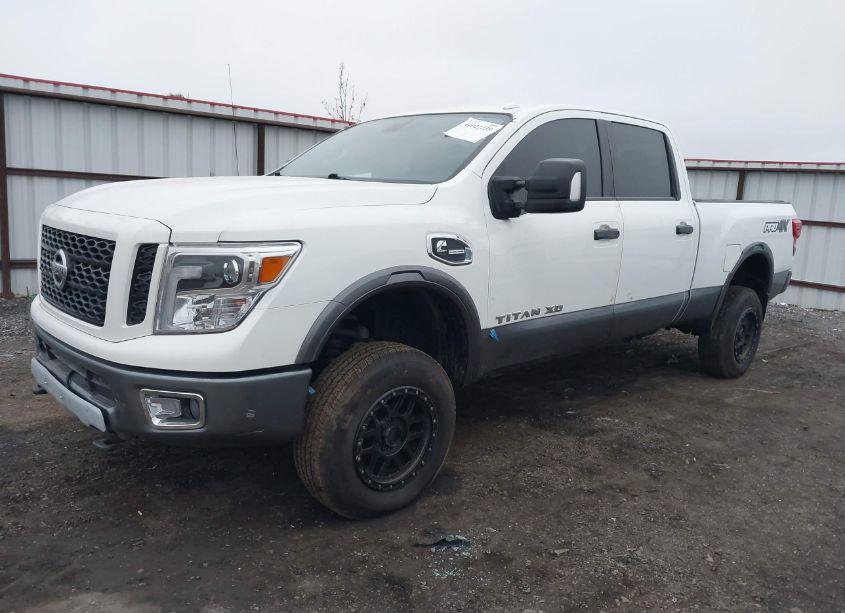 Photo 2 of 2018 Nissan Titan XD PRO-4X DIESEL (VIN 1N6BA1F41JN528055)