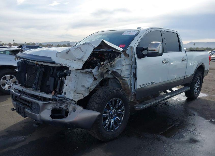 Photo 2 of 2016 Nissan Titan XD PLATINUM RESERVE DIESEL (VIN 1N6BA1F42GN512715)