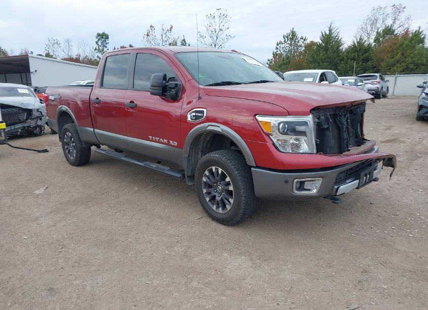 2017 Nissan Titan XD PRO-4X DIESEL (VIN 1N6BA1F42HN506883) main photo