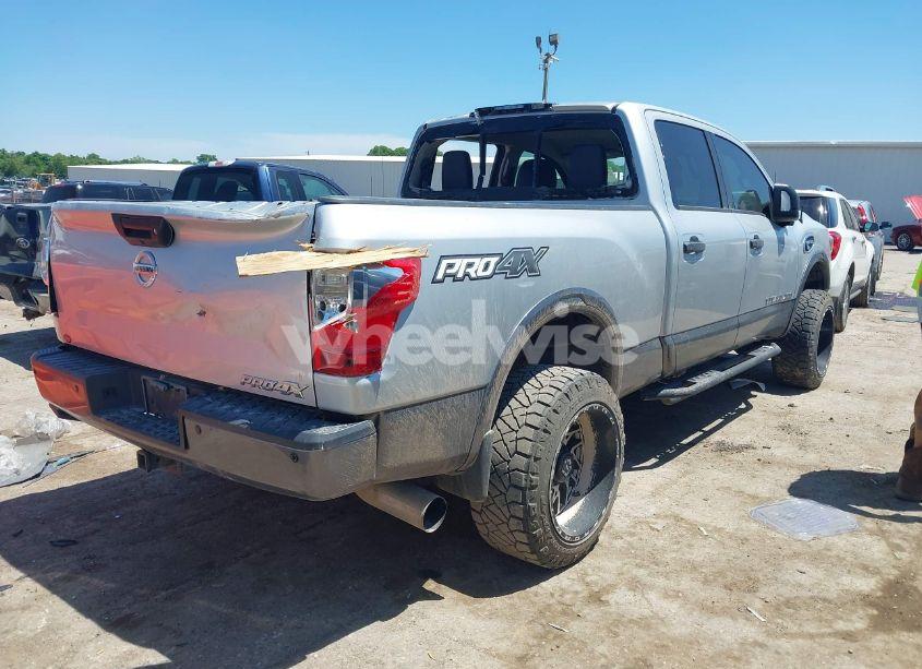 Photo 4 of 2019 Nissan Titan XD PRO-4X DIESEL (VIN 1N6BA1F42KN506504)